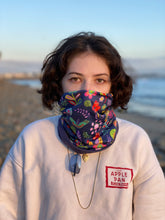 Load image into Gallery viewer, Flora Bunda Fleece-Lined Winter Gaiter
